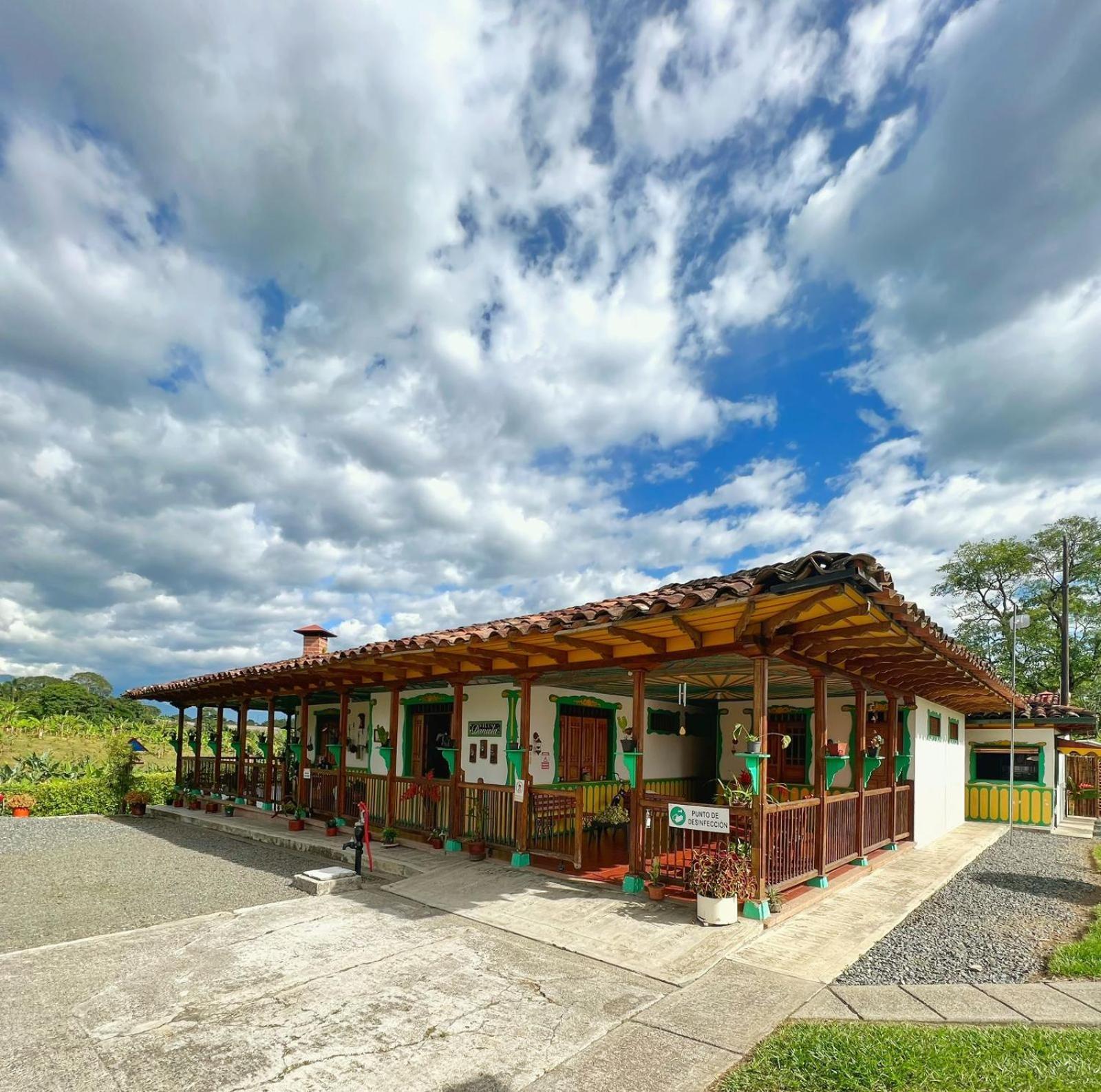 Hotel Casa Lemar Quimbaya Exterior foto