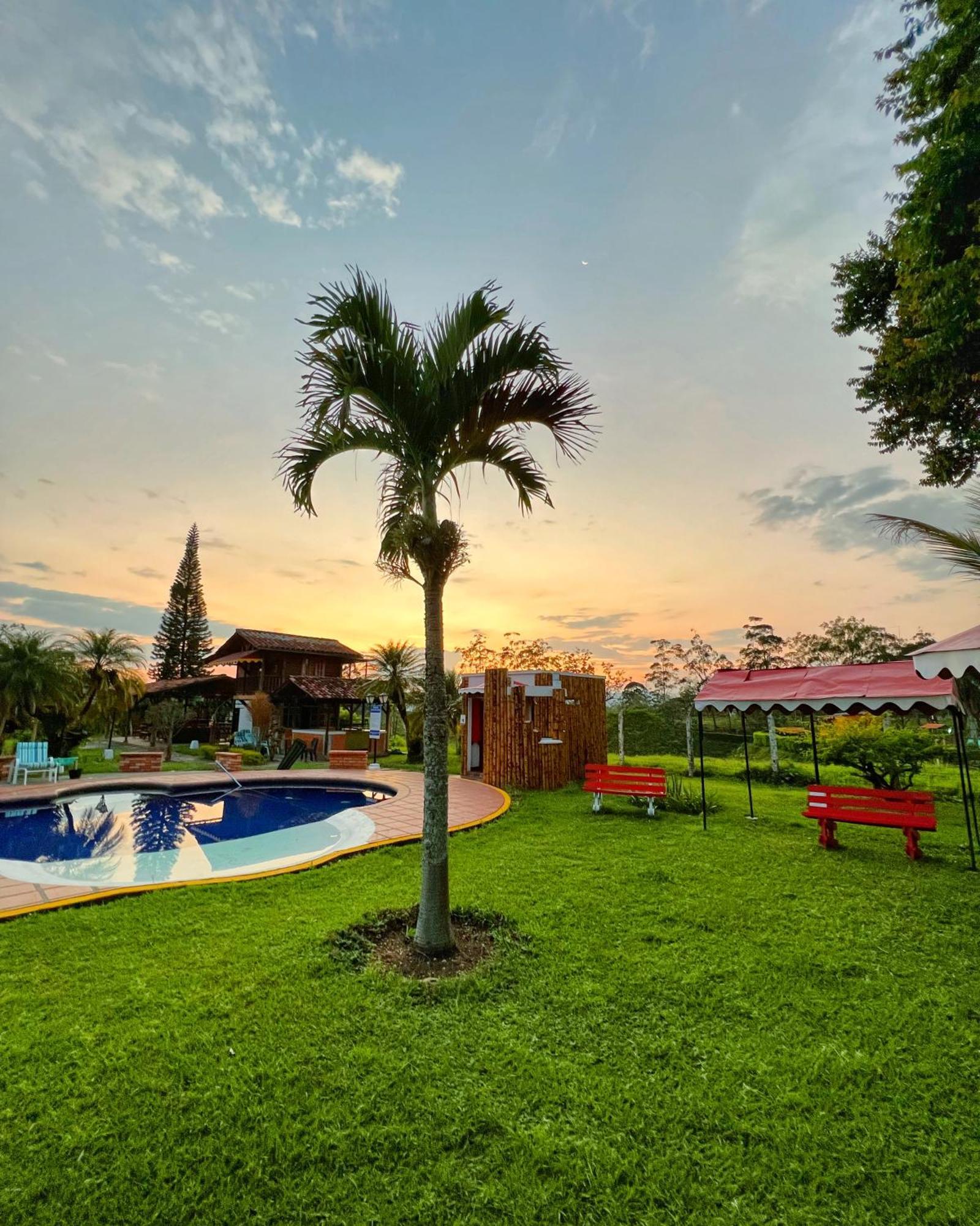 Hotel Casa Lemar Quimbaya Exterior foto